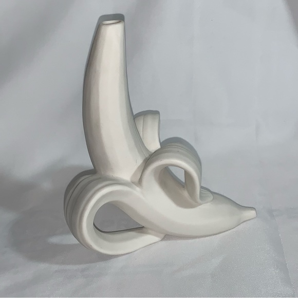 Jonathan Adler Other - JONATHAN ADLER life size standing PEELED BANANA bud vase